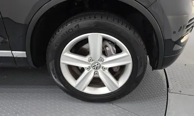 Volkswagen Touareg 2014, 316314 км, за 4529.34 USD