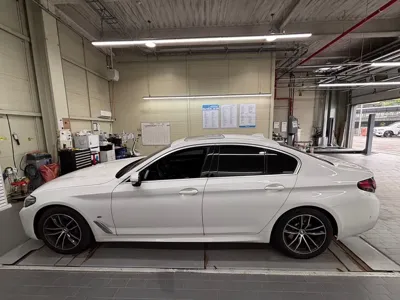 BMW 5-Series 2023, 74600 км, за 25600.63 USD