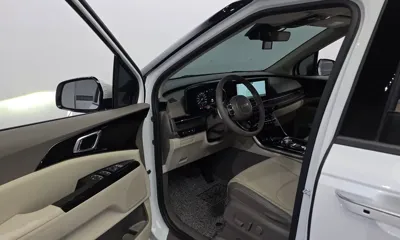 Kia Canival 2023, 29859 км, за 20055.99 USD - фото 10