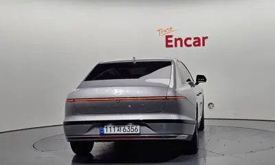 Hyundai Grandeur 2023, 81276 км, за 18314.3 USD