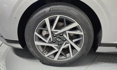 Hyundai Grandeur 2023, 81276 км, за 18314.3 USD