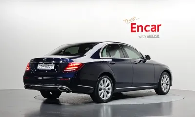 Mercedes-Benz E-Class 2019, 42995 км, за 19364.58 USD