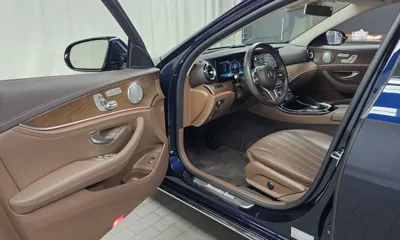 Mercedes-Benz E-Class 2019, 42995 км, за 19364.58 USD - фото 10