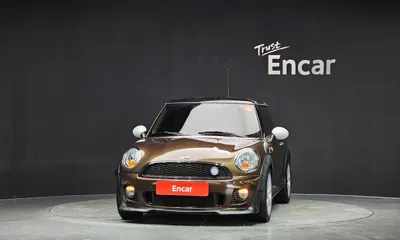 MINI Cooper 2012, 149521 км, за 3061.89 USD