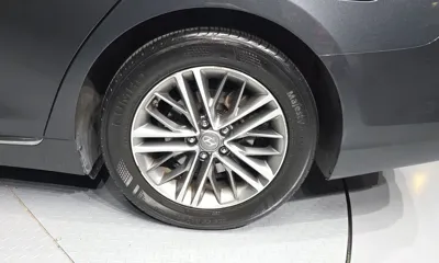 Hyundai Grandeur 2019, 162703 км, за 6676.37 USD