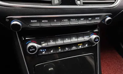 Hyundai Grandeur 2019, 162703 км, за 6676.37 USD - фото 18
