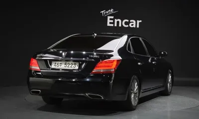 Hyundai Equus 2013, 342077 км, за 2345.28 USD