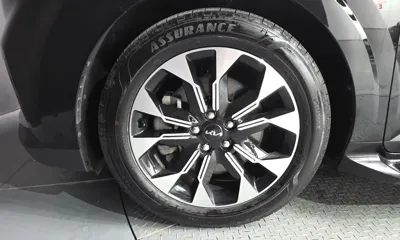 Kia Canival 2021, 71865 км, за 13913.17 USD