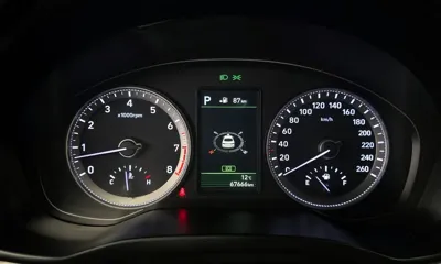 Hyundai Grandeur 2017, 67666 км, за 9984.23 USD - фото 8