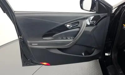 Hyundai Grandeur 2015, 106858 км, за 4857.56 USD - фото 24