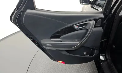 Hyundai Grandeur 2015, 106858 км, за 4857.56 USD - фото 25