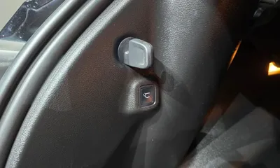 Jeep Compass 2022, 82329 км, за 11719.88 USD - фото 30