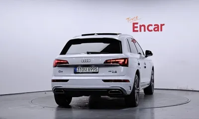 Audi Q5 2021, 58514 км, за 25945.86 USD