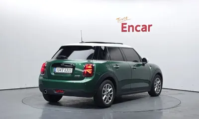 MINI Cooper 2021, 58981 км, за 11470.1 USD