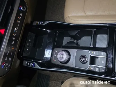 Kia Sorento 2024, 46535 км, за 253.71 USD - фото 12