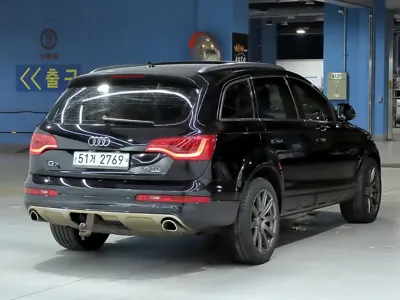 Audi Q7 2015, 188778 км, за 6544.16 USD