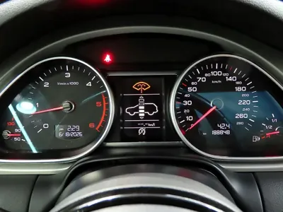Audi Q7 2015, 188778 км, за 6498.62 USD - фото 8