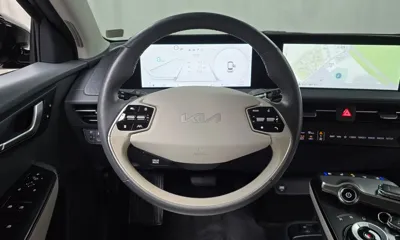 Kia EV6 2023, 23560 км, за 22794.84 USD - фото 13
