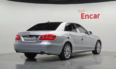 Mercedes-Benz E-Class 2012, 35459 км, за 7225.43 USD