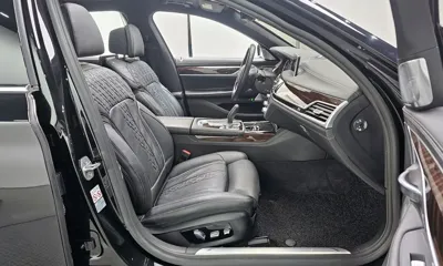 BMW 7-Series 2018, 26056 км, за 31384.2 USD - фото 11