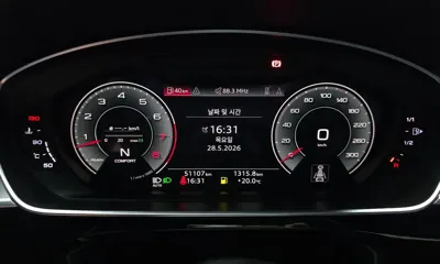 Audi A8 2021, 51107 км, за 36982.37 USD - фото 8