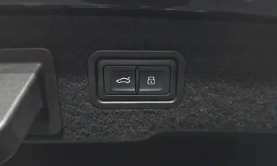 Audi A8 2021, 51107 км, за 36982.37 USD - фото 32