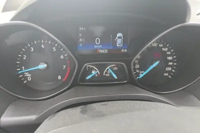Ford Kuga 2018, 87100 км, за 8184 USD - фото 10