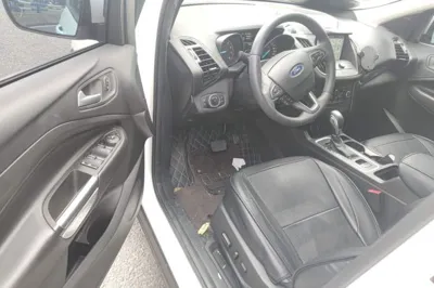 Ford Kuga 2018, 87100 км, за 8184 USD - фото 19