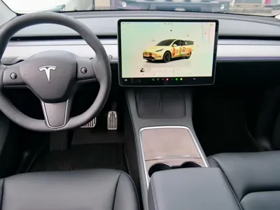 Tesla Model Y 2024, 38000 км, за 27191.94 USD