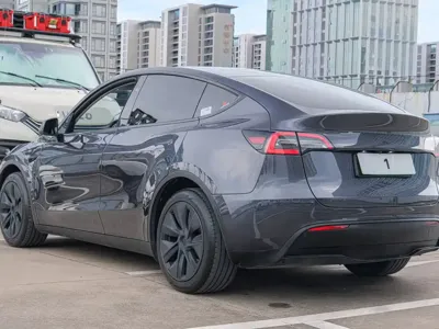 Tesla Model Y 2024, 38000 км, за 27191.94 USD - фото 7