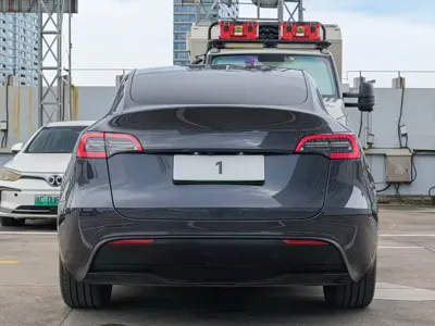 Tesla Model Y 2024, 38000 км, за 27191.94 USD - фото 8