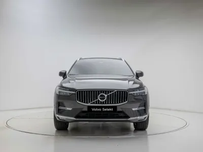 Volvo XC60 2025, 4711 км, за 37416.31 USD