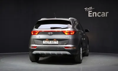 Kia Sportage 2016, 108957 км, за 7155.05 USD