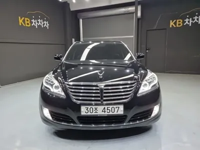 Hyundai Equus 2014, 234600 км, за 3610.35 USD