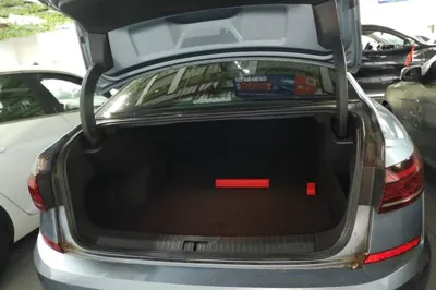Volkswagen Passat 2023, 53300 км, за 18654 USD - фото 22