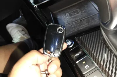 Volkswagen Passat 2023, 53300 км, за 18654 USD - фото 23