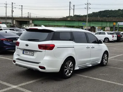 Kia Canival 2020, 70071 км, за 14246.69 USD