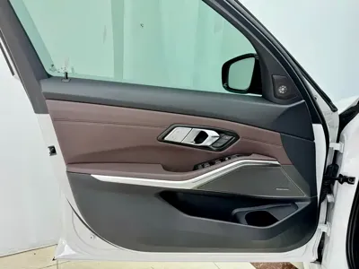 BMW 3 Series 2021, 30000 км, за 23507.02 USD - фото 8