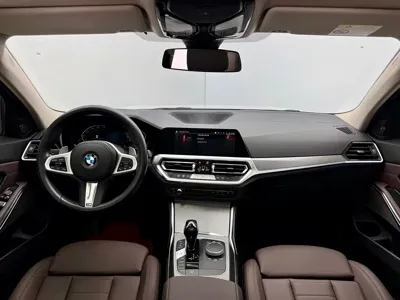 BMW 3 Series 2021, 30000 км, за 23507.02 USD - фото 20
