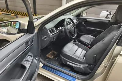 Volkswagen Bora 2017, 86900 км, за 5517 USD - фото 7