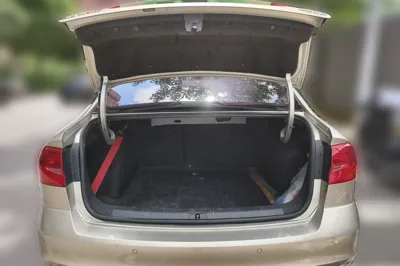 Volkswagen Bora 2017, 86900 км, за 5517 USD - фото 10
