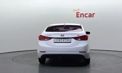 Hyundai Avante 2015, 156555 км, за 3575.37 USD