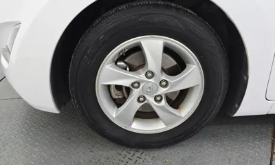 Hyundai Avante 2015, 156555 км, за 3575.37 USD