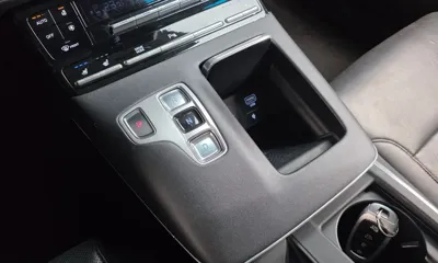 Hyundai Grandeur 2020, 105001 км, за 14932.27 USD - фото 9