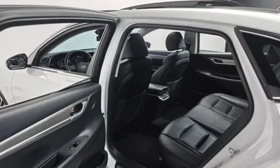 Hyundai Grandeur 2020, 105001 км, за 14932.27 USD - фото 17