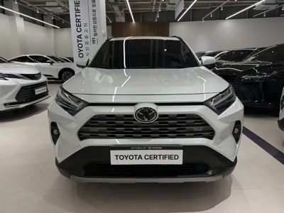 Toyota RAV4 2025, 2497 км, за 30900.37 USD