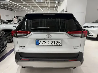 Toyota RAV4 2025, 2497 км, за 30900.37 USD