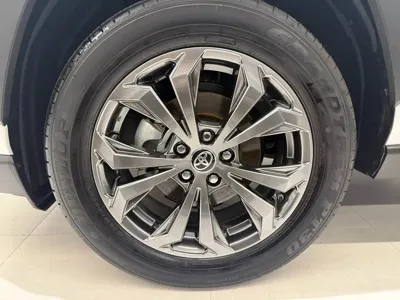 Toyota RAV4 2025, 2497 км, за 30900.37 USD