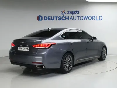 Hyundai Genesis 2016, 93991 км, за 6890.72 USD