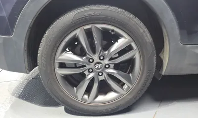 Hyundai Santafe 2014, 120924 км, за 9846.4 USD